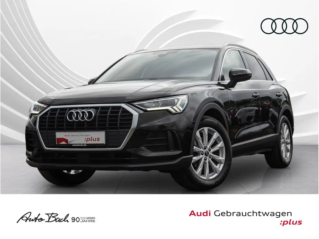 Photo 1 : Audi Q3 2021 Petrol