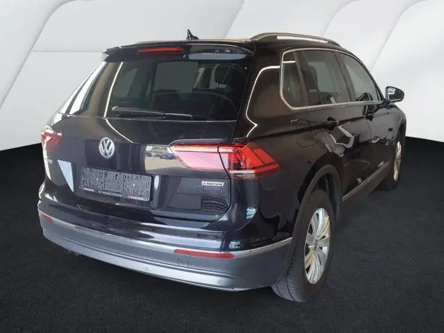 Photo 1 : Volkswagen Tiguan 2020 Petrol