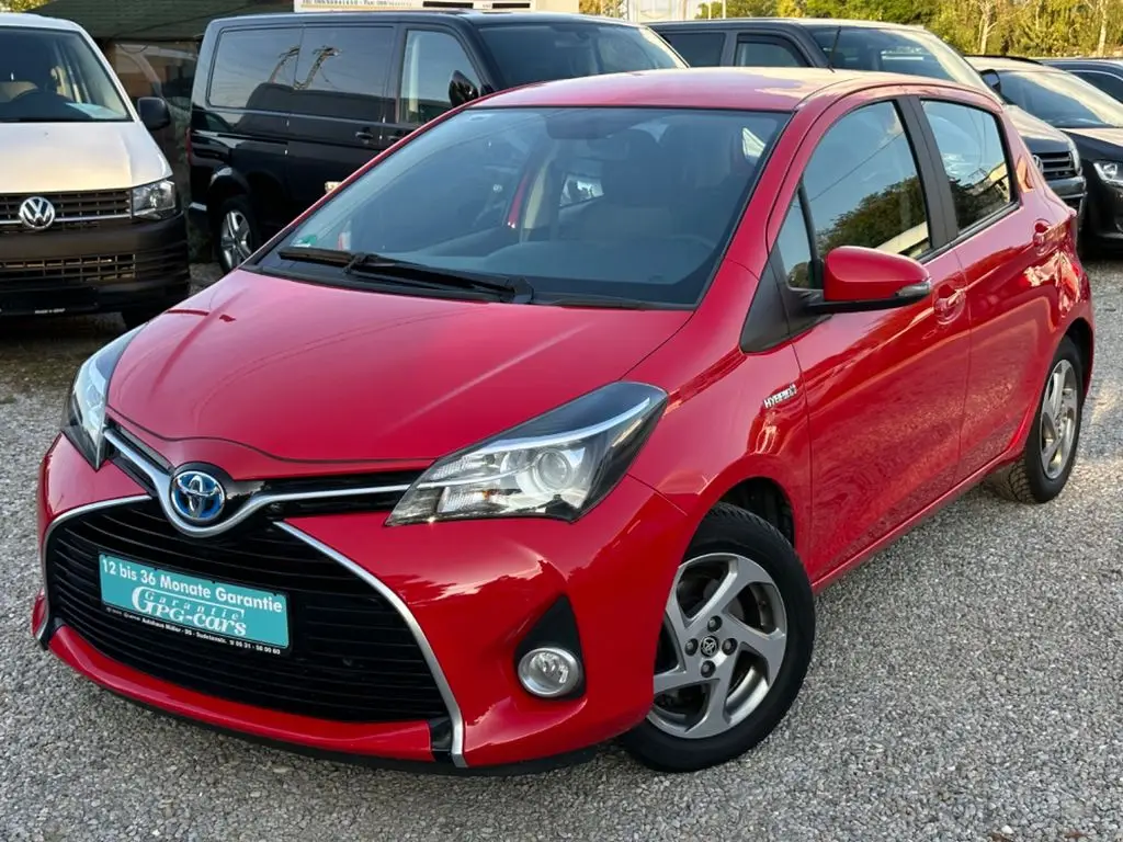 Photo 1 : Toyota Yaris 2015 Hybrid