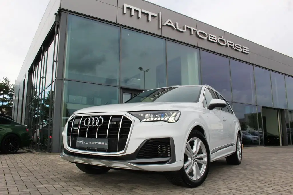 Photo 1 : Audi Q7 2020 Hybride