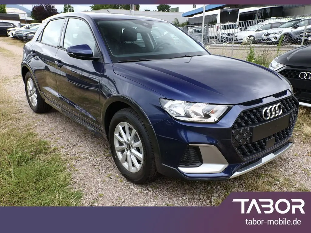 Photo 1 : Audi A1 2024 Petrol