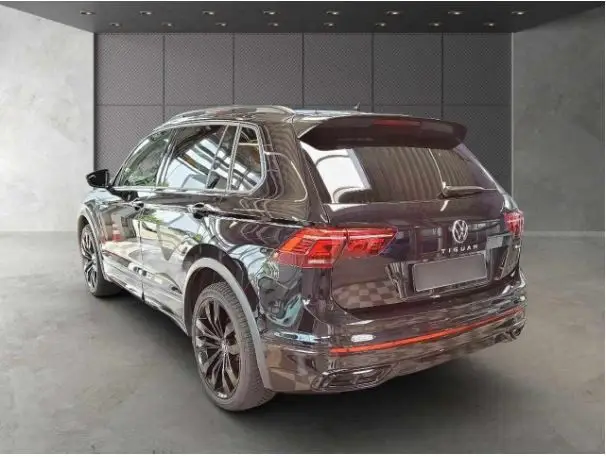 Photo 1 : Volkswagen Tiguan 2021 Essence