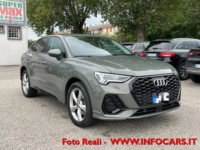 Photo 1 : Audi Q3 2021 Hybrid