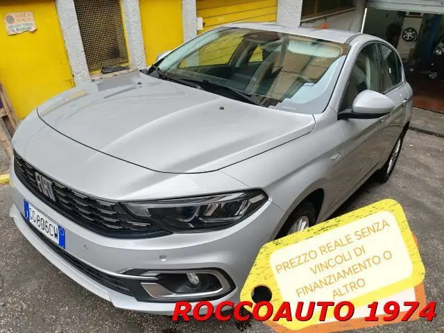 Photo 1 : Fiat Tipo 2021 Petrol