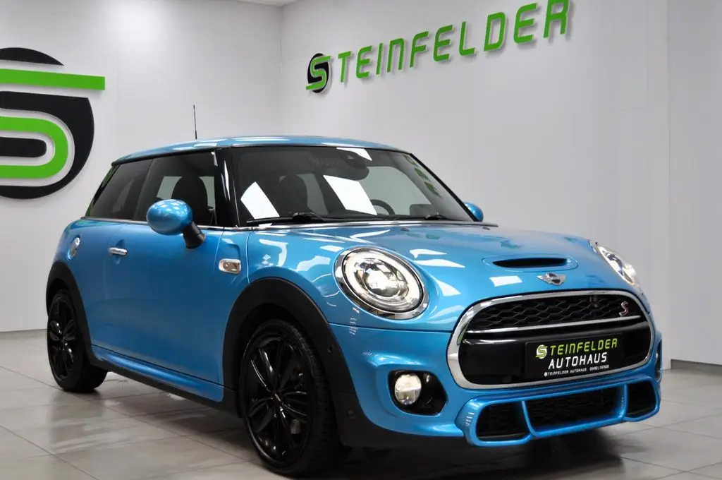 Photo 1 : Mini Cooper 2018 Petrol