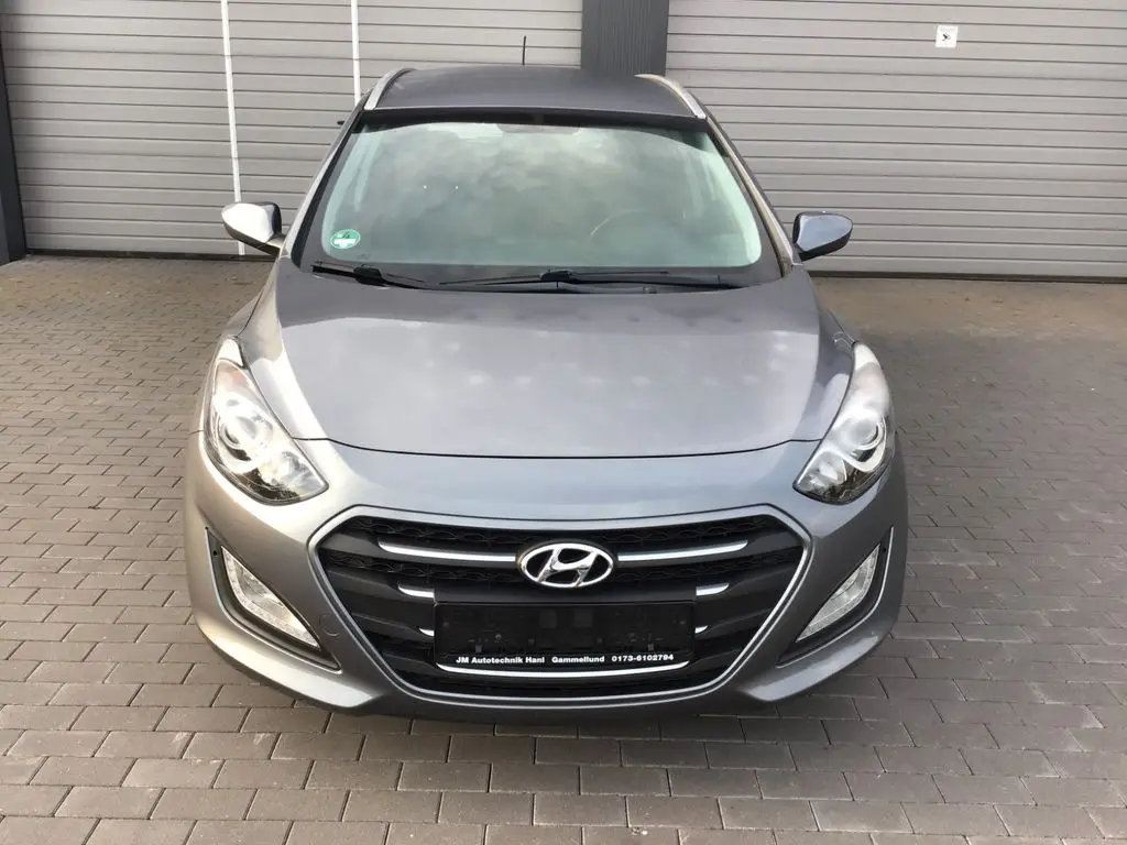 Photo 1 : Hyundai I30 2016 Essence