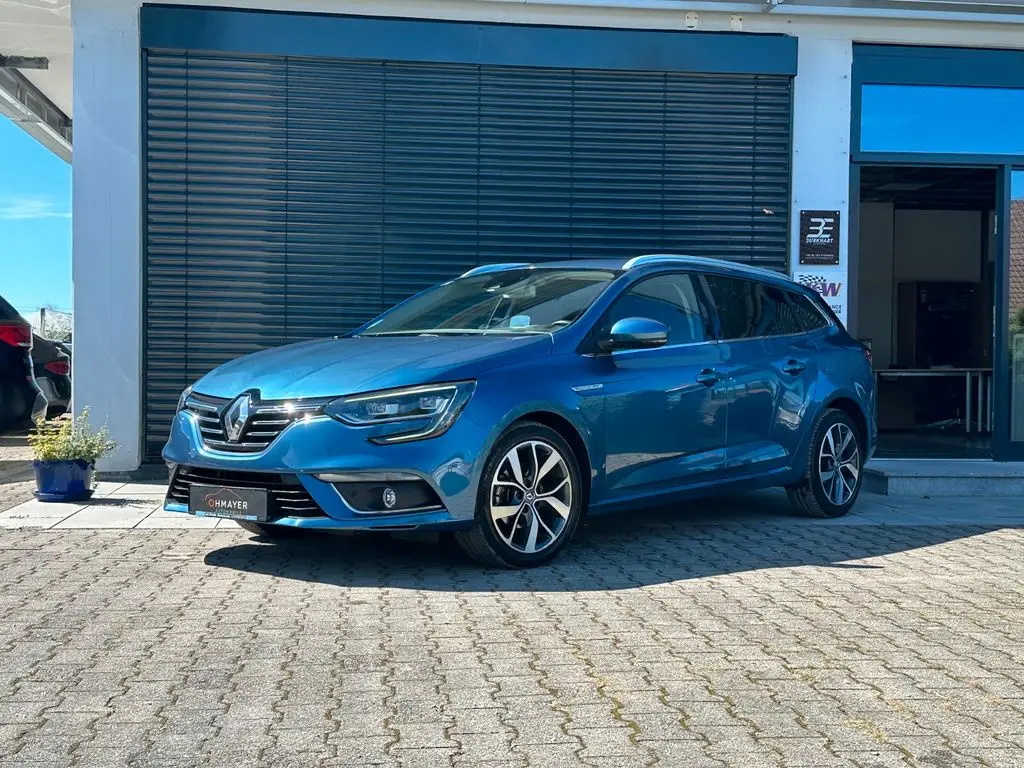 Photo 1 : Renault Megane 2016 Essence