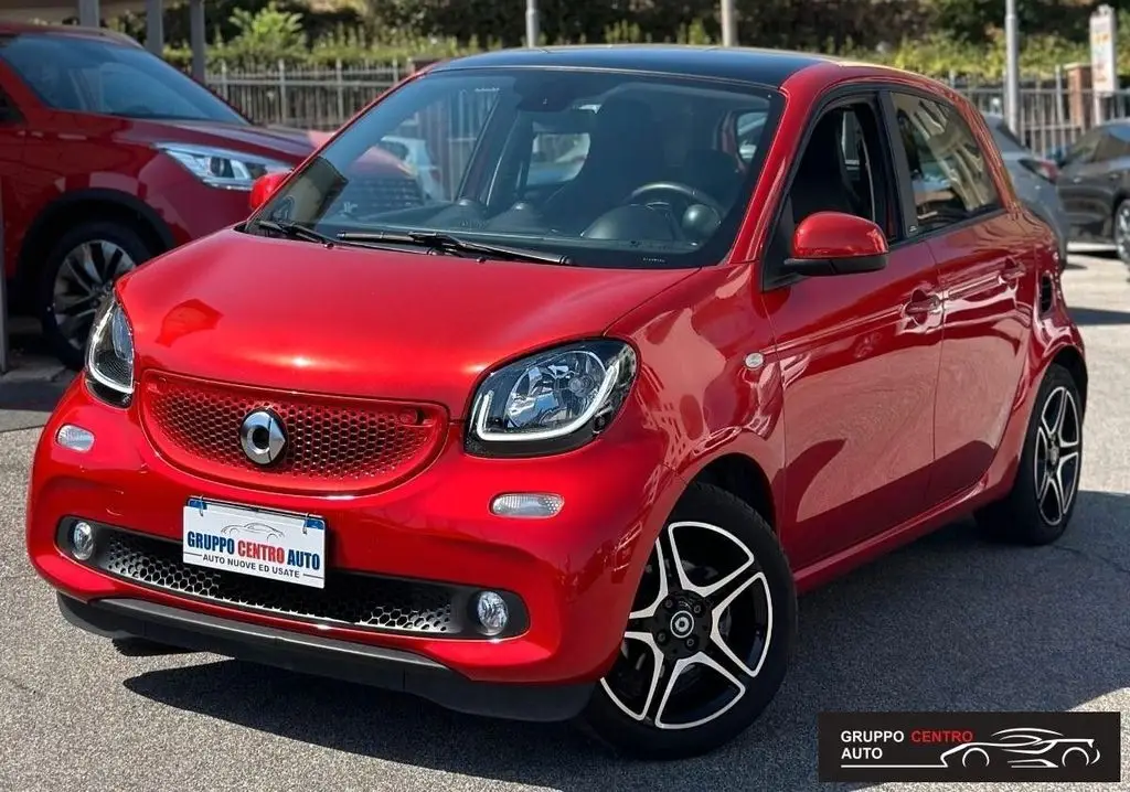 Photo 1 : Smart Forfour 2019 Petrol