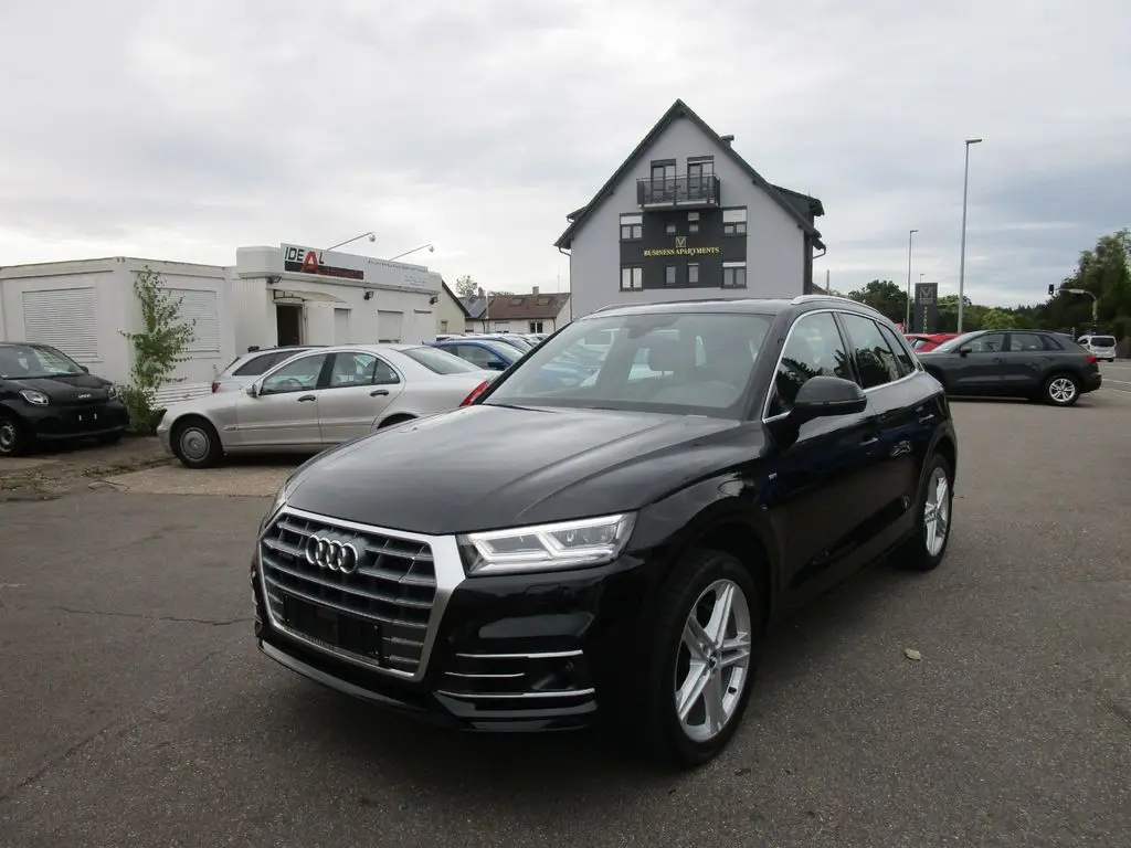 Photo 1 : Audi Q5 2017 Diesel