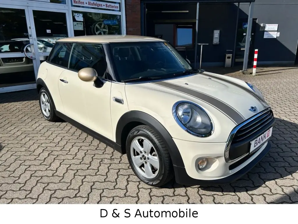 Photo 1 : Mini One 2015 Diesel