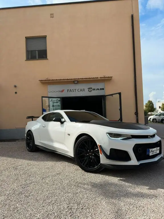 Photo 1 : Chevrolet Camaro 2019 Petrol