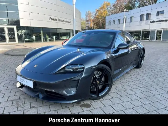 Photo 1 : Porsche Taycan 2021 Non renseigné