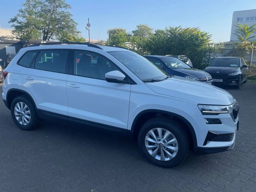 Photo 1 : Skoda Karoq 2024 Essence