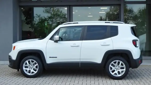 Photo 1 : Jeep Renegade 2016 Diesel