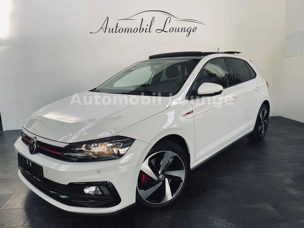 Photo 1 : Volkswagen Polo 2020 Essence