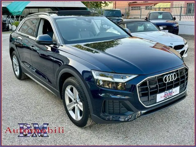 Photo 1 : Audi Q8 2023 Hybride