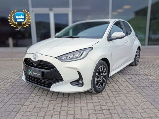 Photo 1 : Toyota Yaris 2023 Petrol