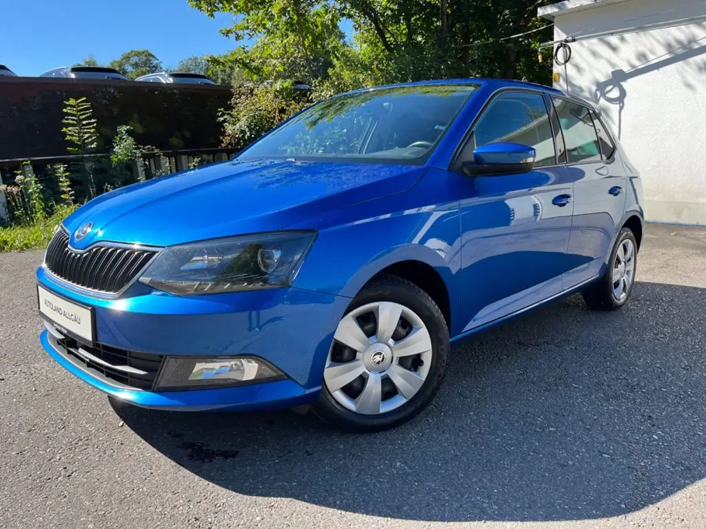 Photo 1 : Skoda Fabia 2015 Petrol