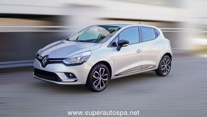 Photo 1 : Renault Clio 2020 Petrol