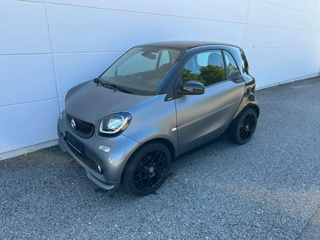 Photo 1 : Smart Fortwo 2019 Petrol