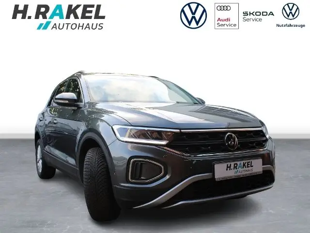 Photo 1 : Volkswagen T-roc 2023 Petrol