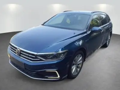 Photo 1 : Volkswagen Passat 2020 Hybride