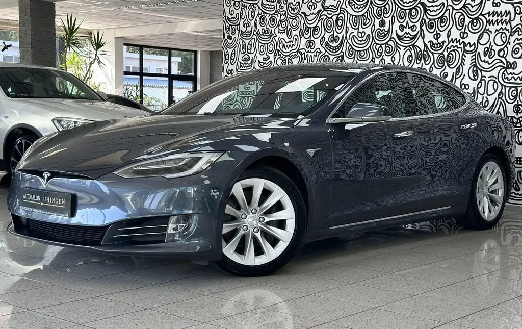 Photo 1 : Tesla Model S 2019 Non renseigné