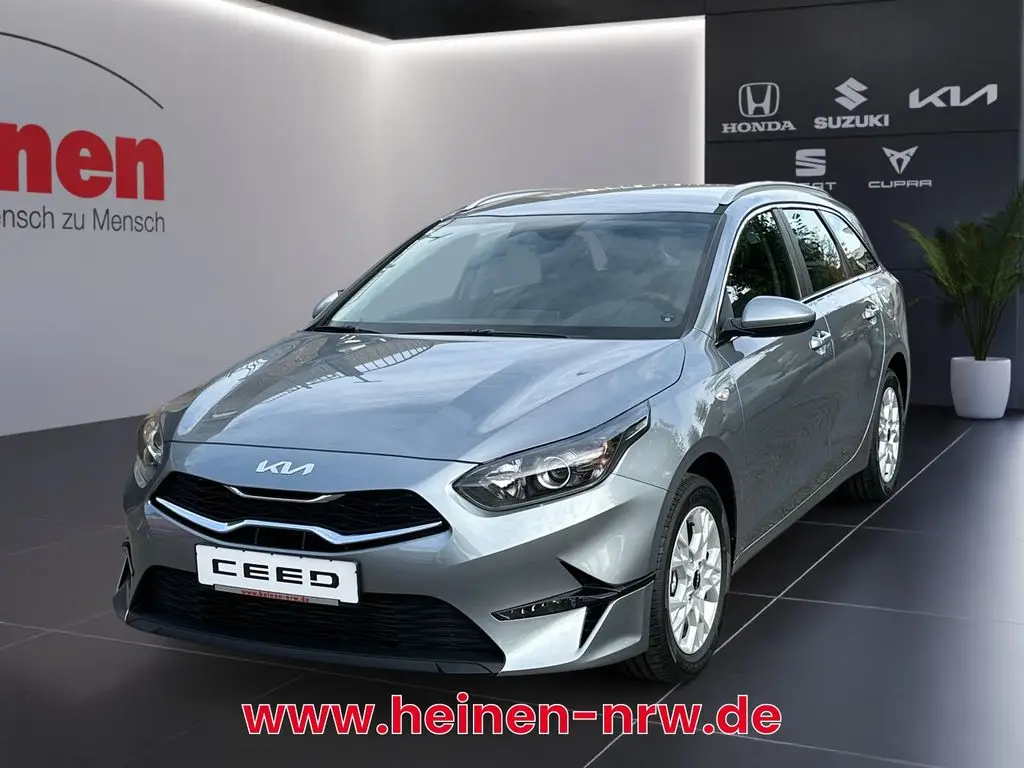 Photo 1 : Kia Ceed 2024 Petrol