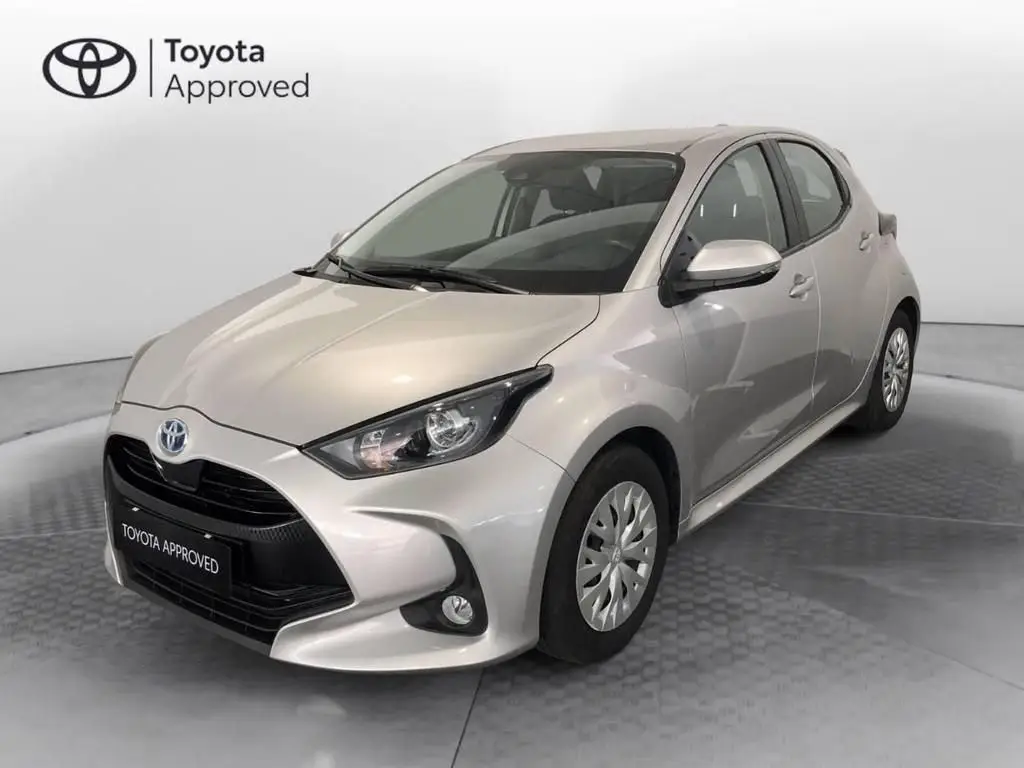 Photo 1 : Toyota Yaris 2021 Hybrid