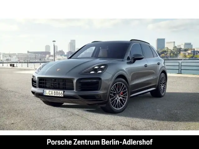 Photo 1 : Porsche Cayenne 2023 Petrol