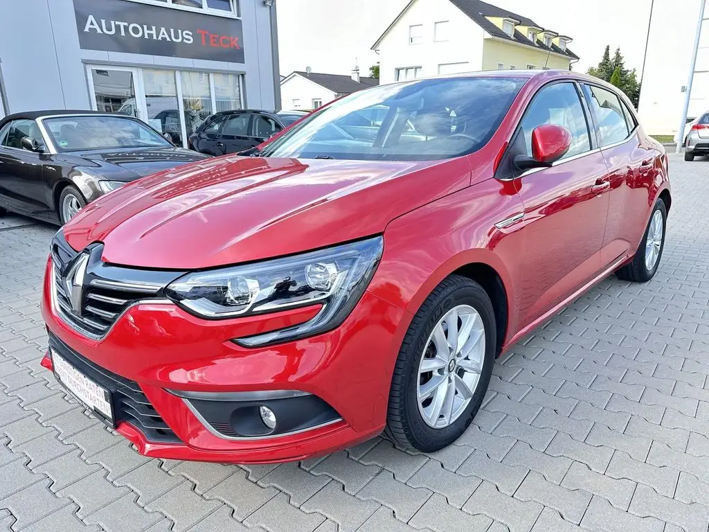 Photo 1 : Renault Megane 2017 Petrol