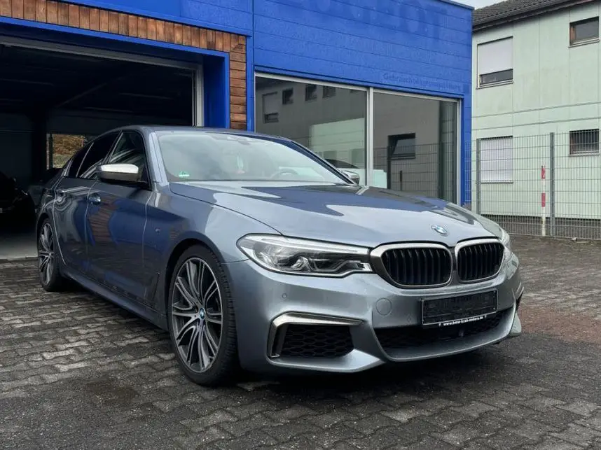 Photo 1 : Bmw M550 2017 Petrol