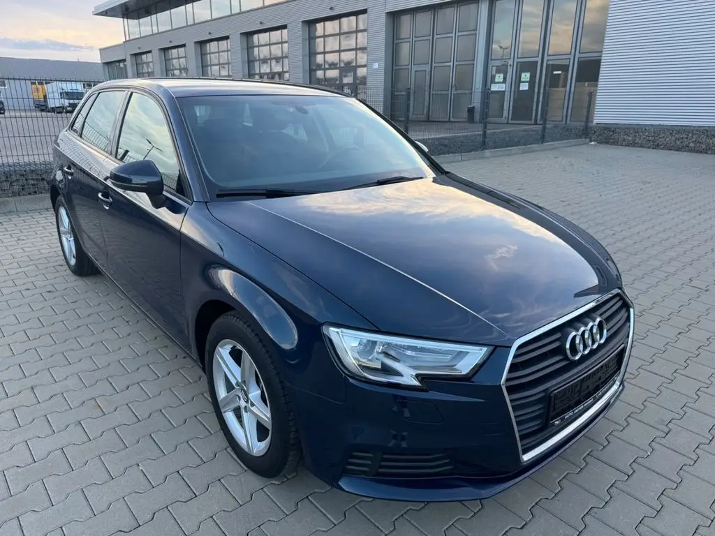 Photo 1 : Audi A3 2017 Diesel