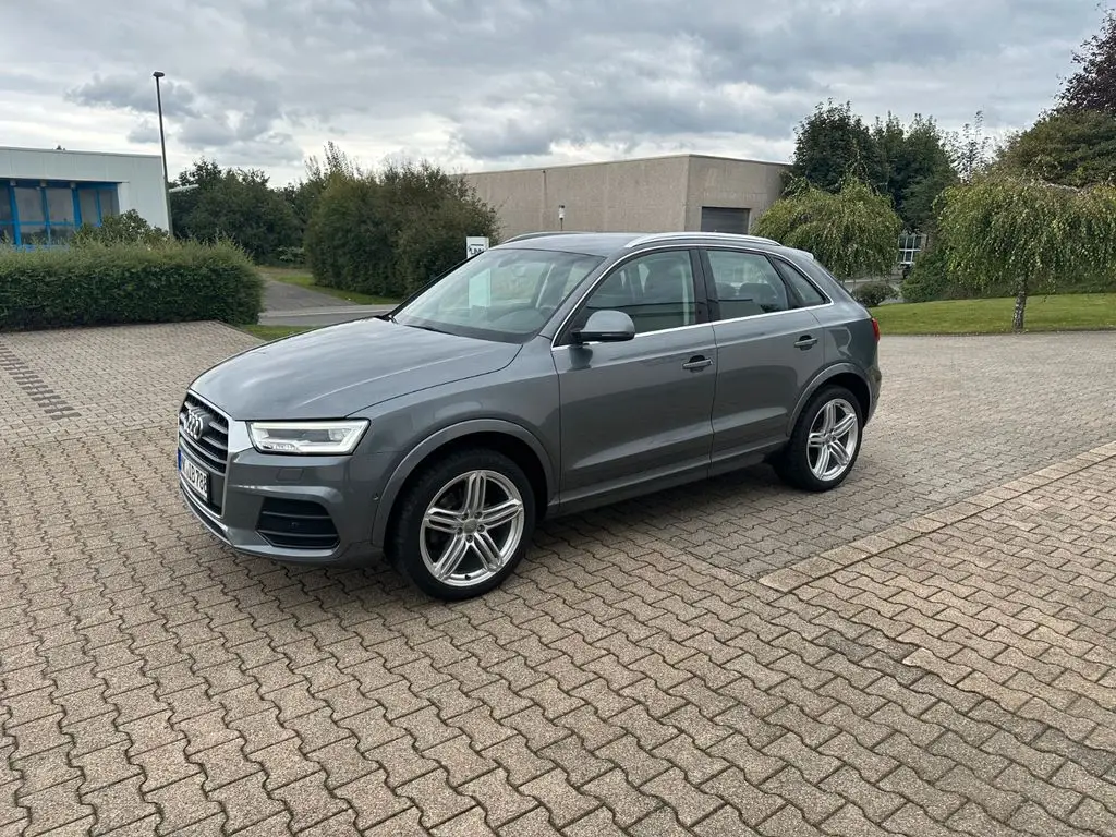 Photo 1 : Audi Q3 2016 Essence