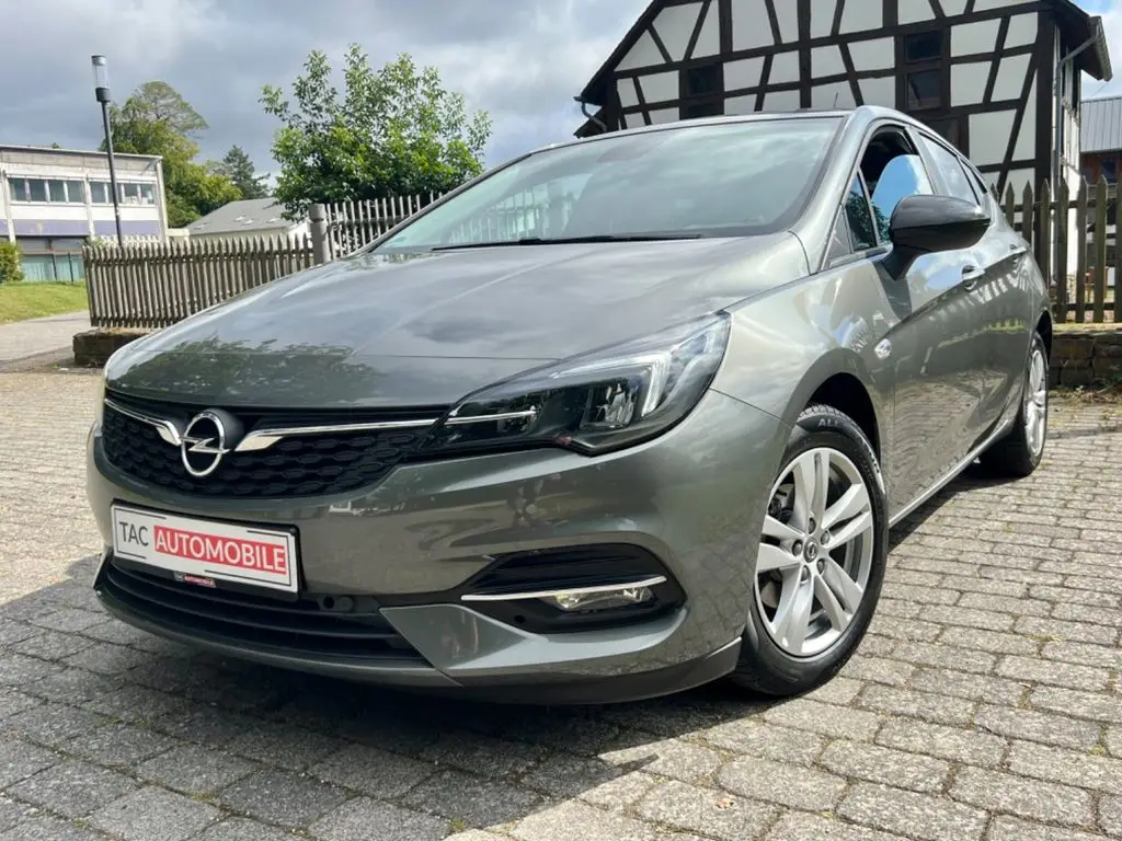 Photo 1 : Opel Astra 2021 Essence