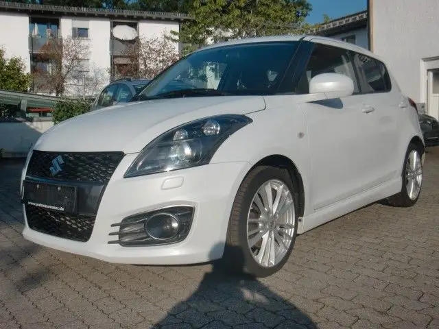 Photo 1 : Suzuki Swift 2015 Petrol