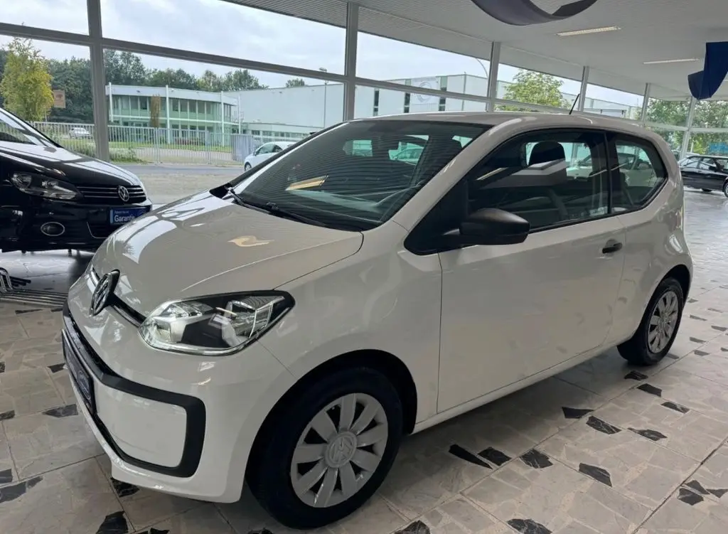 Photo 1 : Volkswagen Up! 2018 Petrol