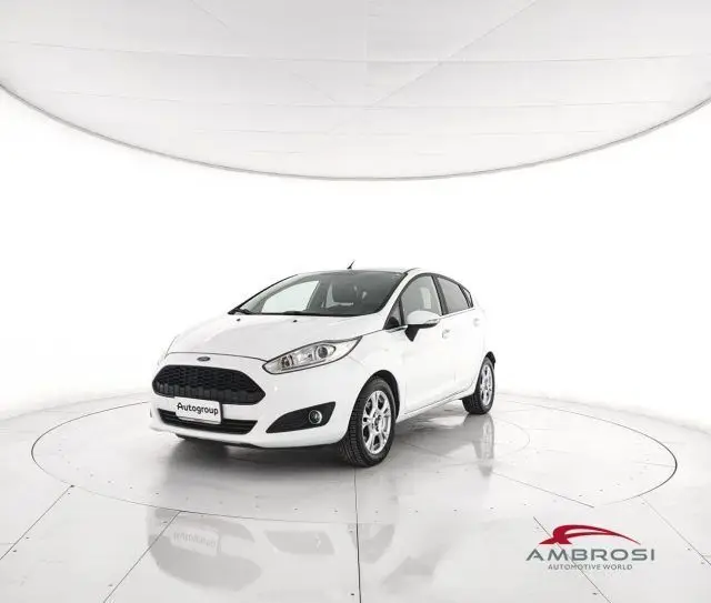 Photo 1 : Ford Fiesta 2016 Diesel