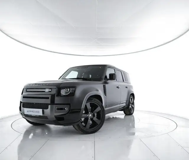 Photo 1 : Land Rover Defender 2023 Essence