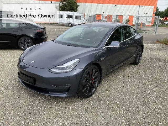 Photo 1 : Tesla Model 3 2020 Non renseigné