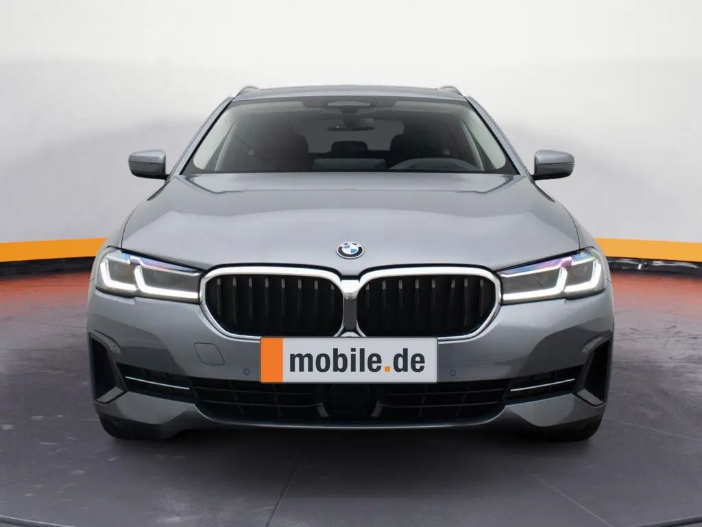 Photo 1 : Bmw Serie 5 2021 Hybrid