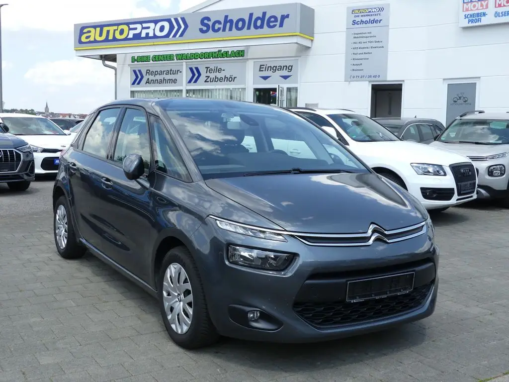 Photo 1 : Citroen C4 2015 Essence