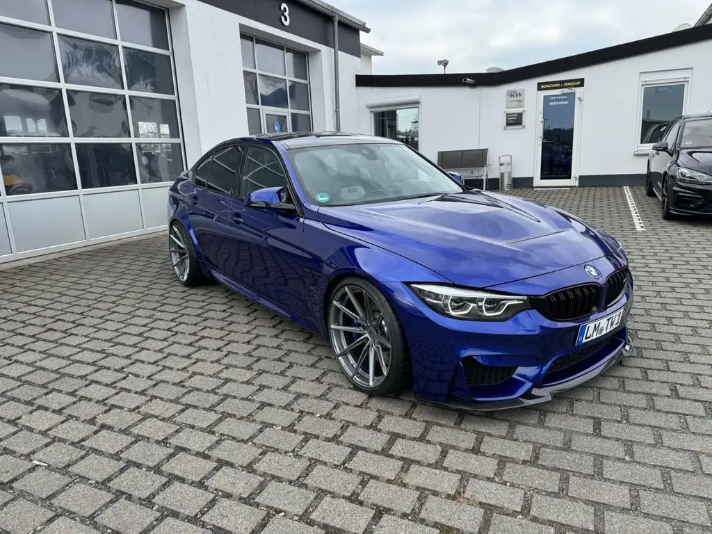 Photo 1 : Bmw M3 2019 Essence