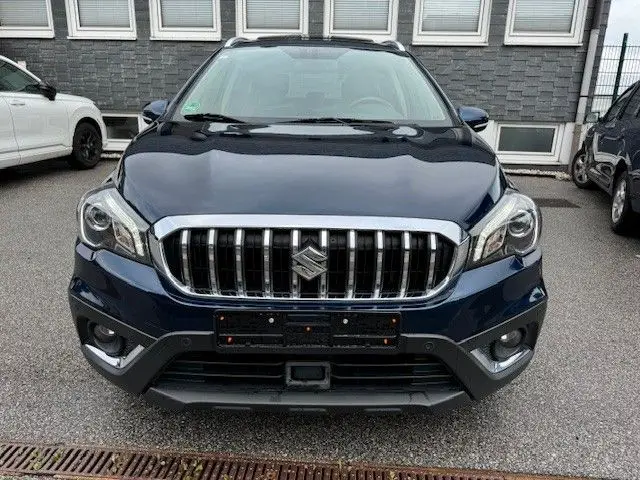 Photo 1 : Suzuki Sx4 2017 Petrol