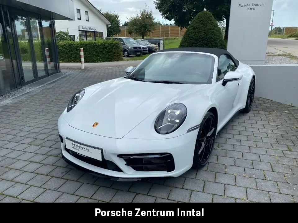 Photo 1 : Porsche 992 2022 Petrol