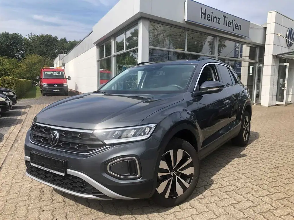 Photo 1 : Volkswagen T-roc 2024 Petrol