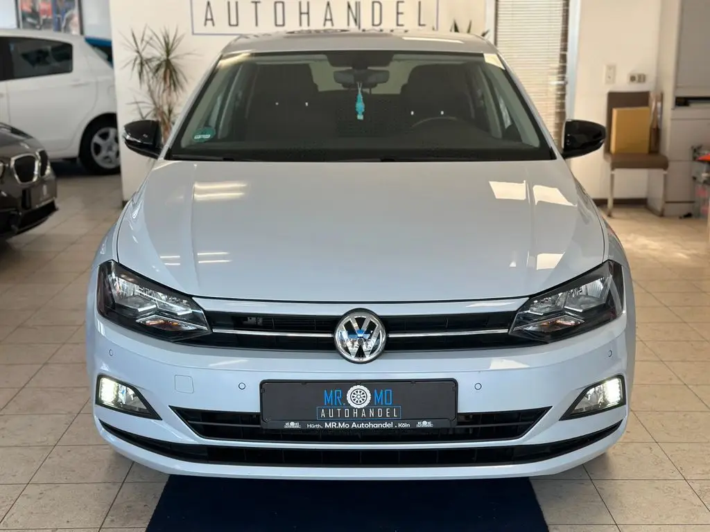 Photo 1 : Volkswagen Polo 2019 Essence