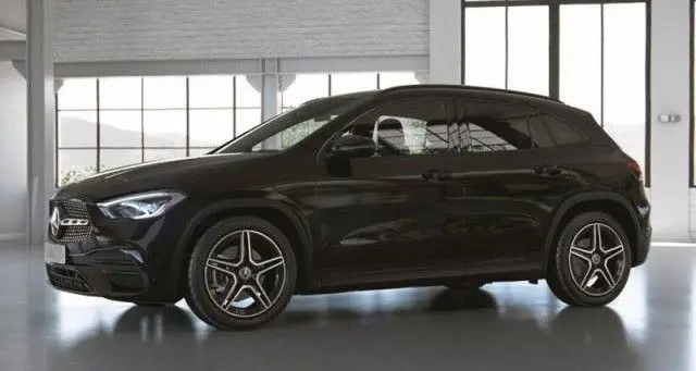 Photo 1 : Mercedes-benz Classe Gla 2023 Petrol