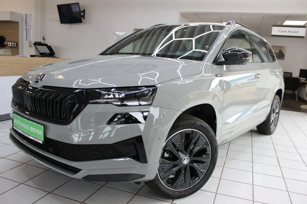 Photo 1 : Skoda Karoq 2024 Essence