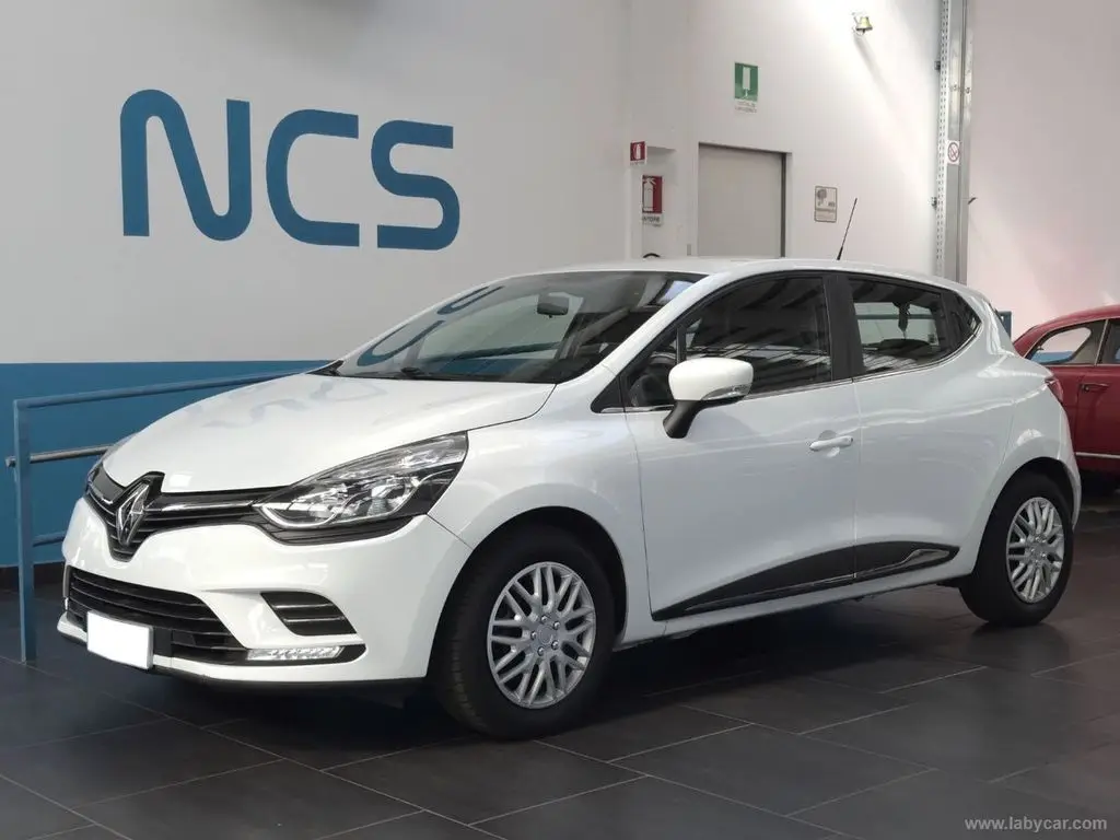 Photo 1 : Renault Clio 2018 Essence